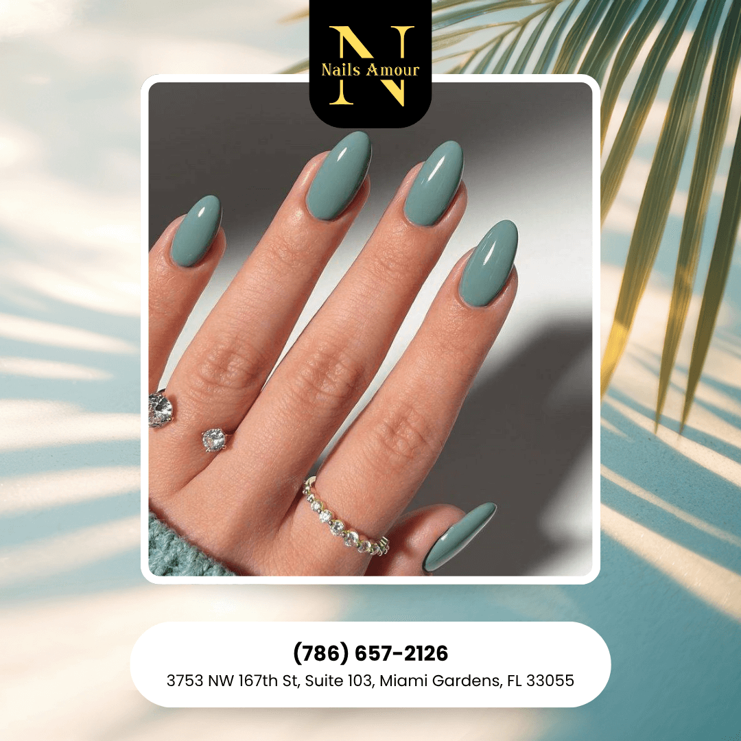 33055SEM PROX4 Nails Amour(1)